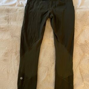 Lululemon crop leggings army green